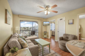 Las Palmas 207 by Vacation Homes Collection
